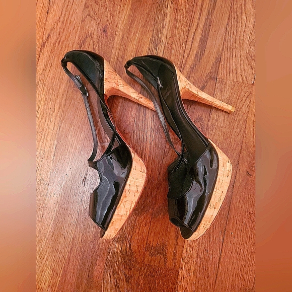 Stuart Weitzman peep toe cork heels - Picture 3 of 6